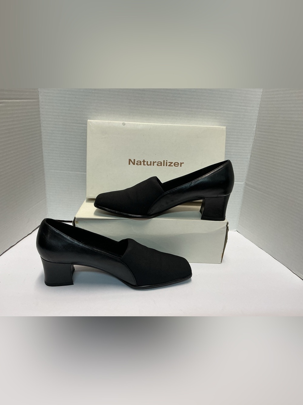 Naturalizer Black Low Block Heel Dress Pumps